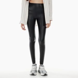 Aritzia Daria Pant